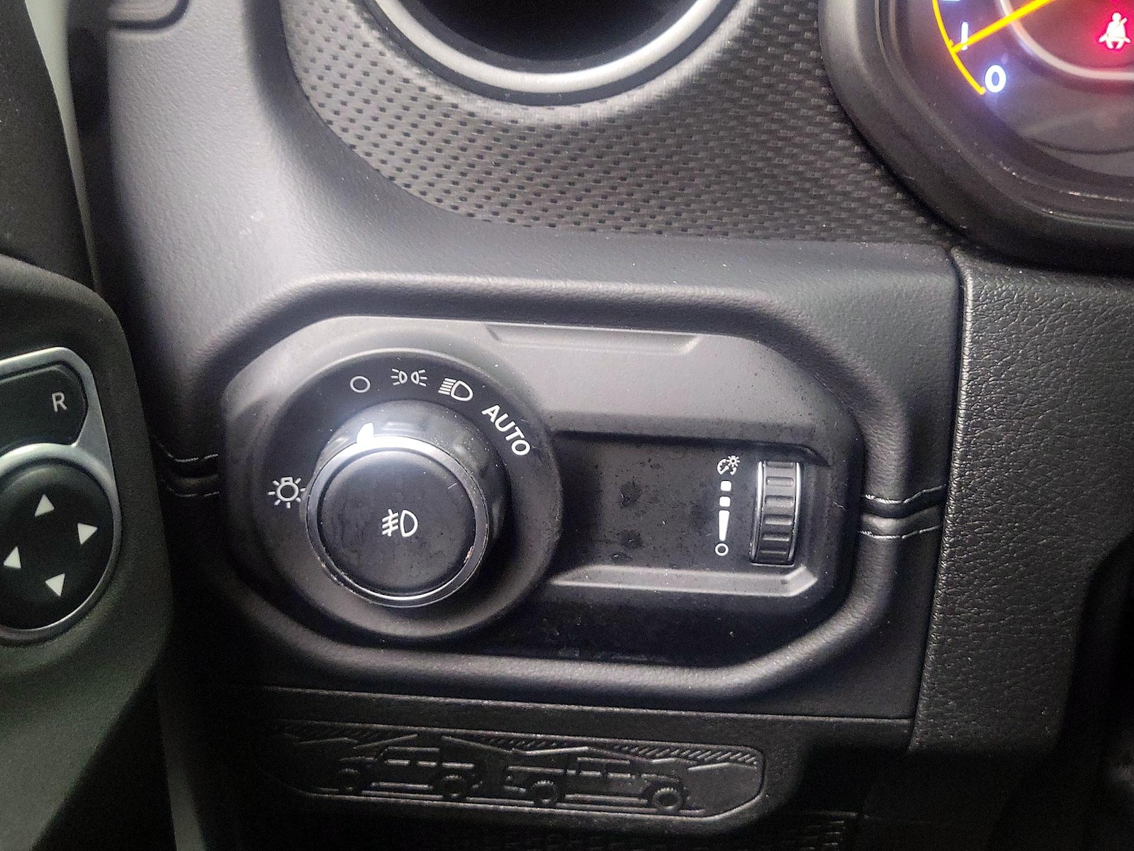 2025 Jeep Wrangler 4-Door Rubicon - Photo 14