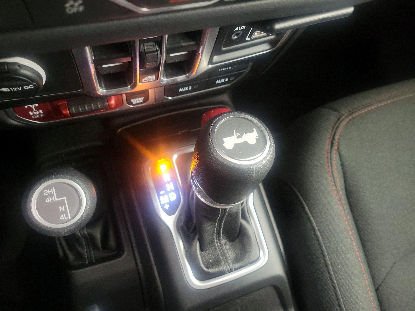 2025 Jeep Wrangler 4-Door Rubicon - Photo 18