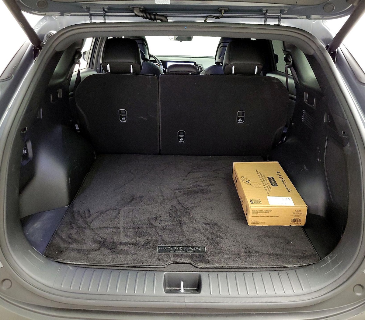 Trunk/Cargo (Seats Up)