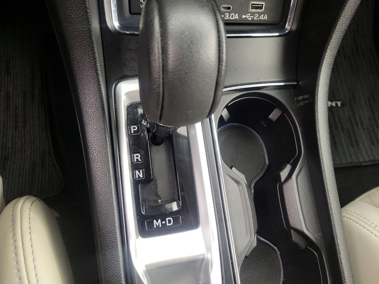 2023 Subaru Ascent Limited - Photo 18