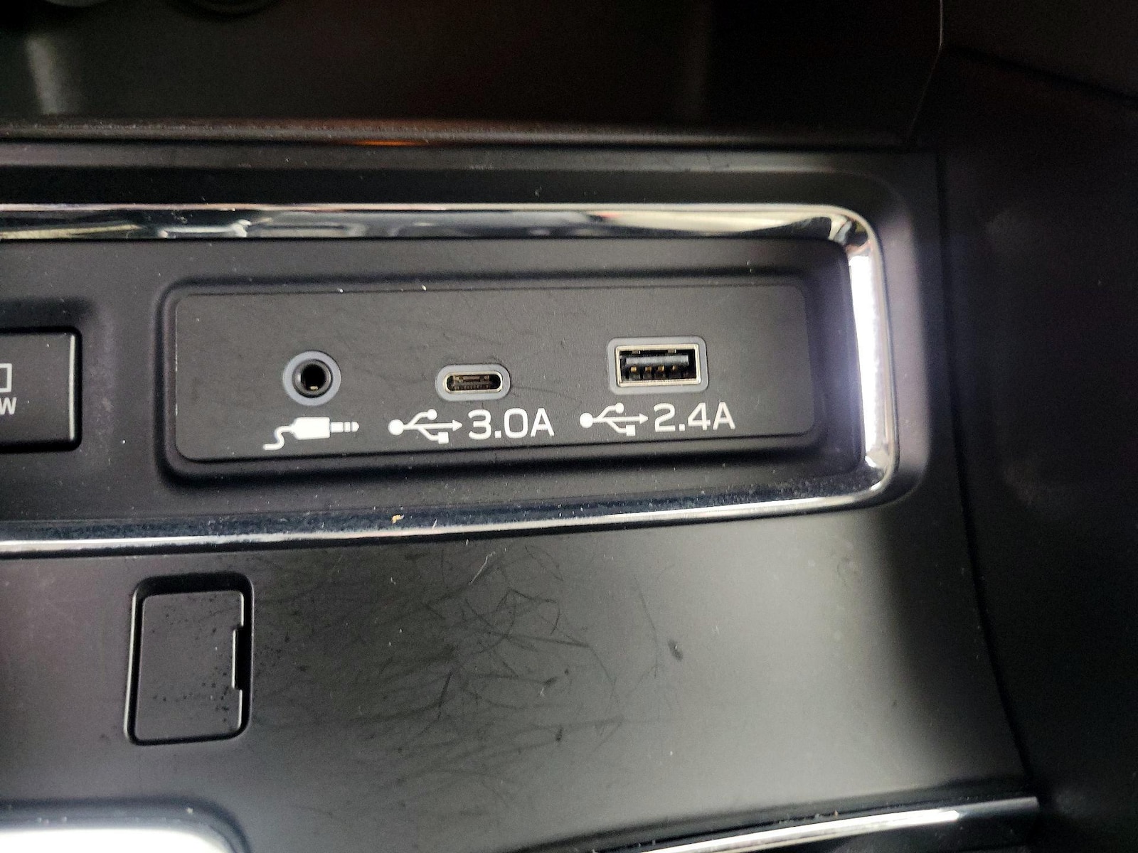 2023 Subaru Ascent Limited - Photo 19
