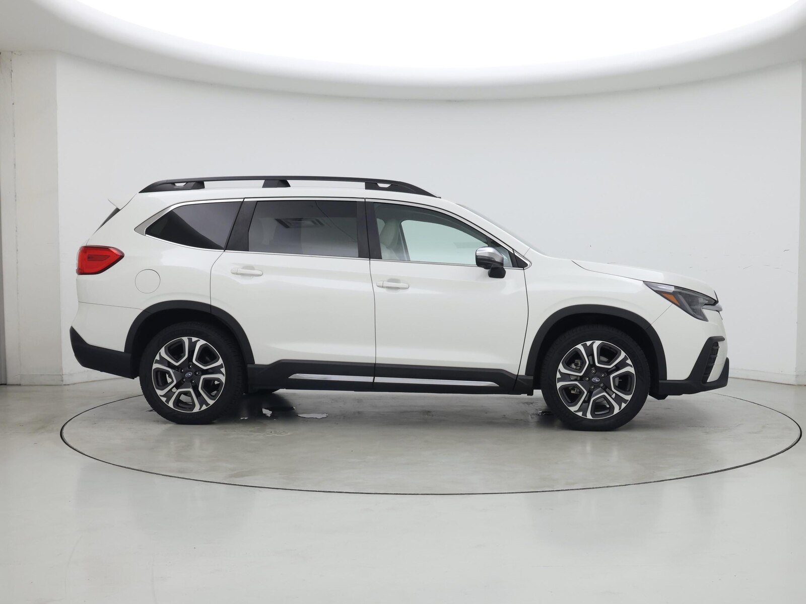 2023 Subaru Ascent Limited - Photo 8