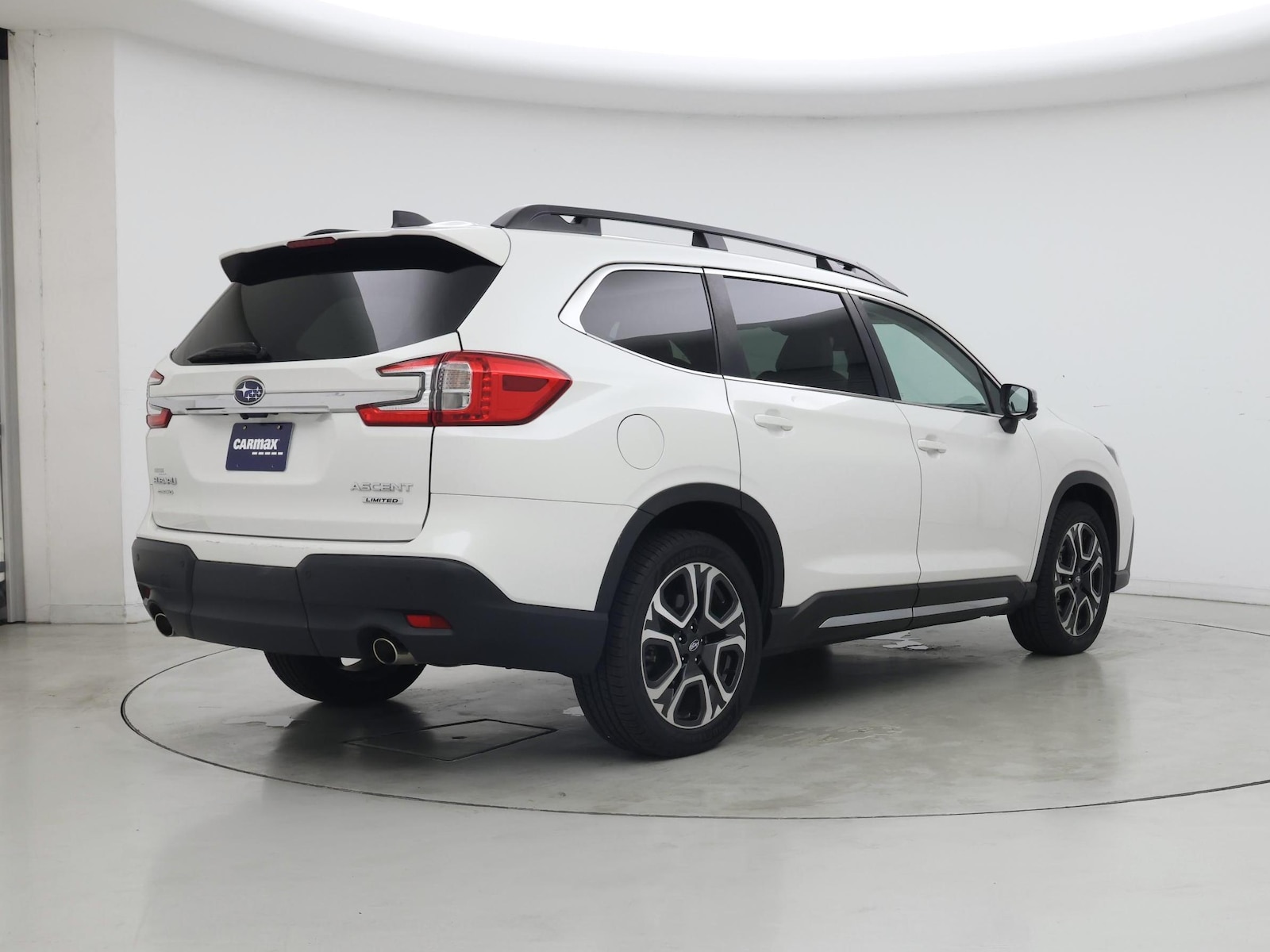 2023 Subaru Ascent Limited - Photo 9