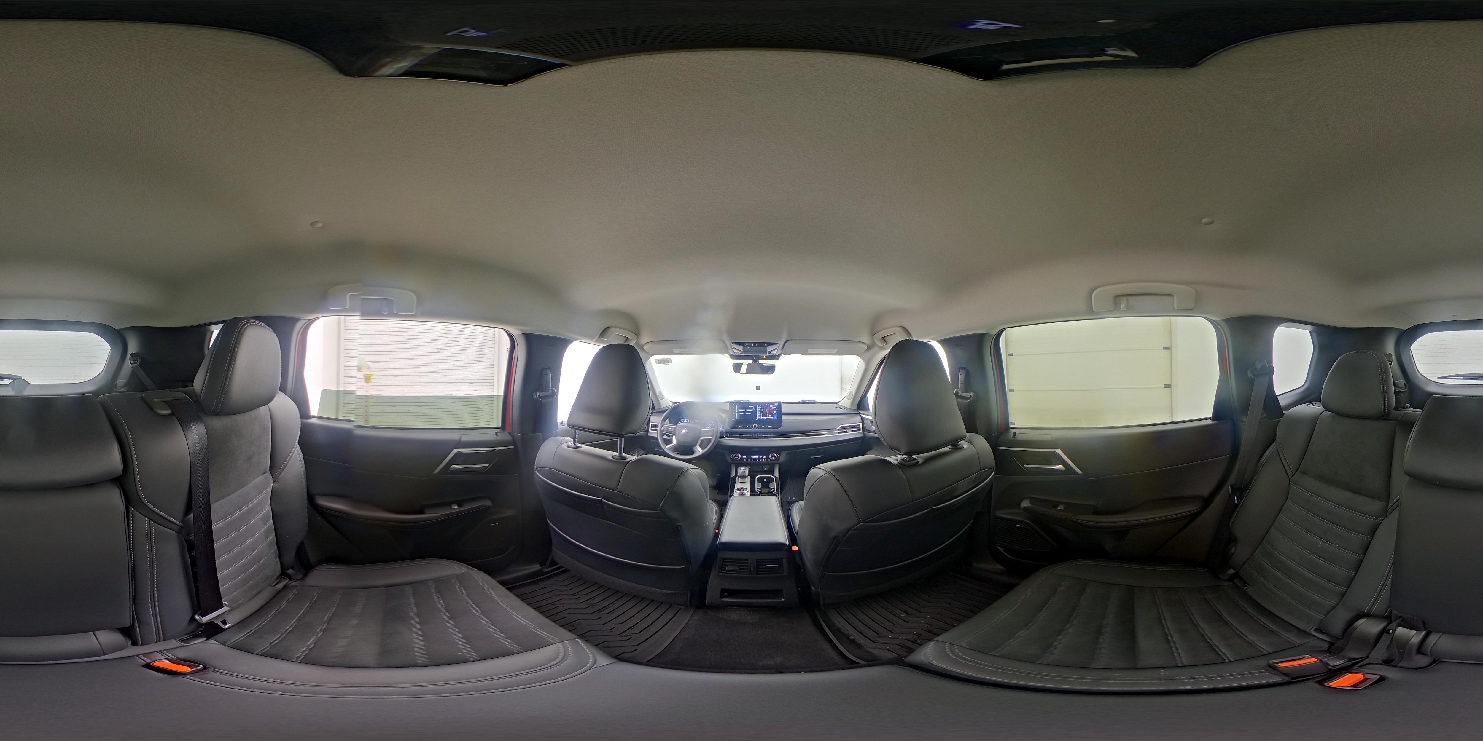 2025 Mitsubishi Outlander SE - Photo 28