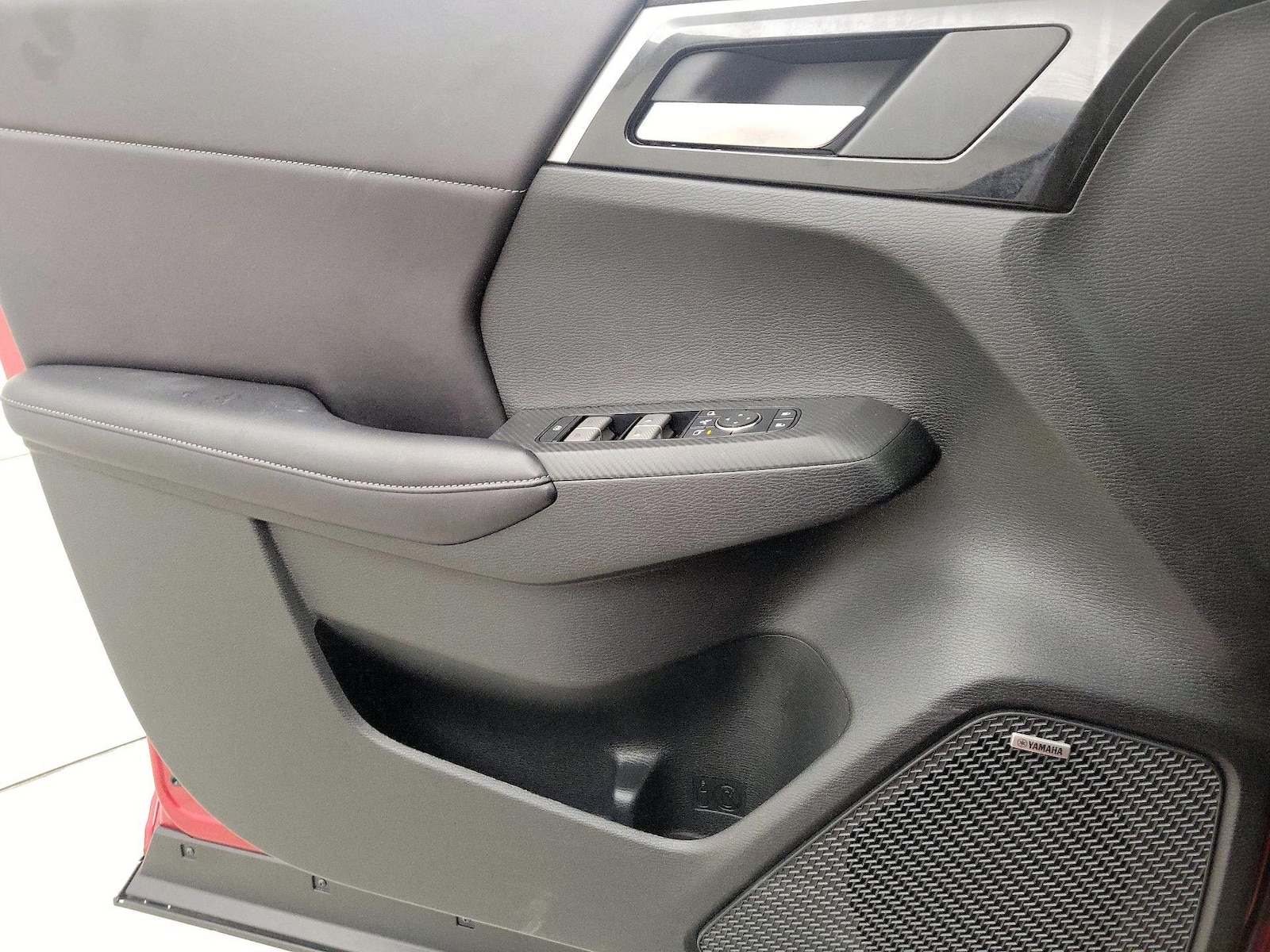 2025 Mitsubishi Outlander SE - Photo 13