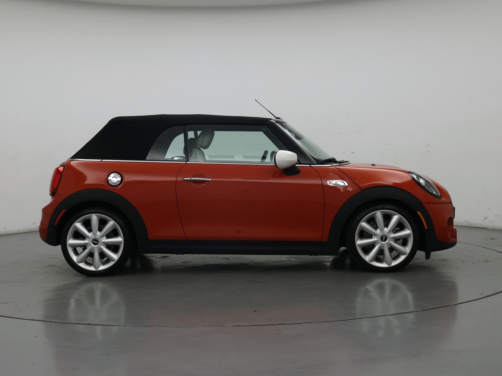 2021 MINI Convertible S - Photo 8