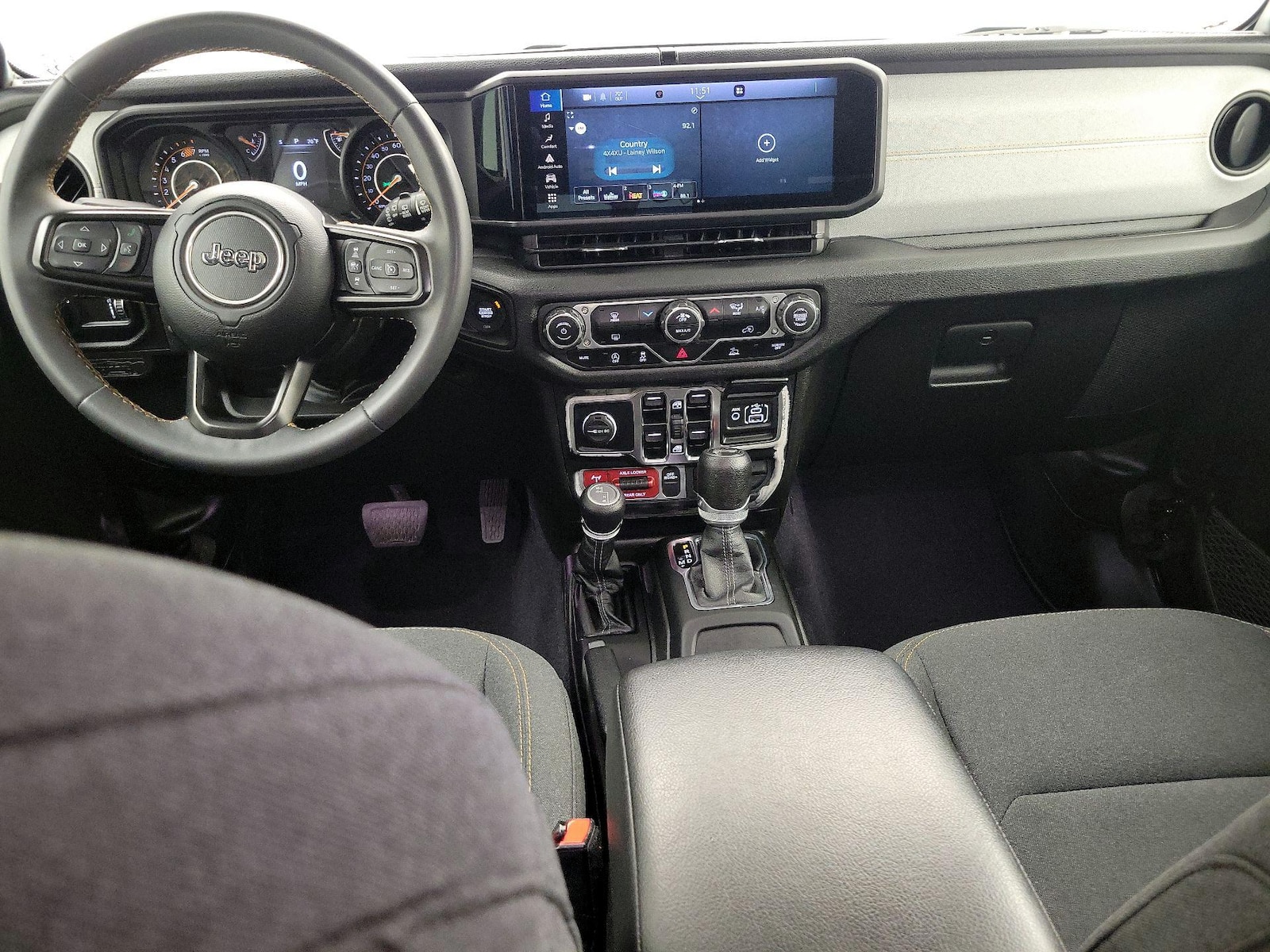 Apple CarPlay® & Android Auto™