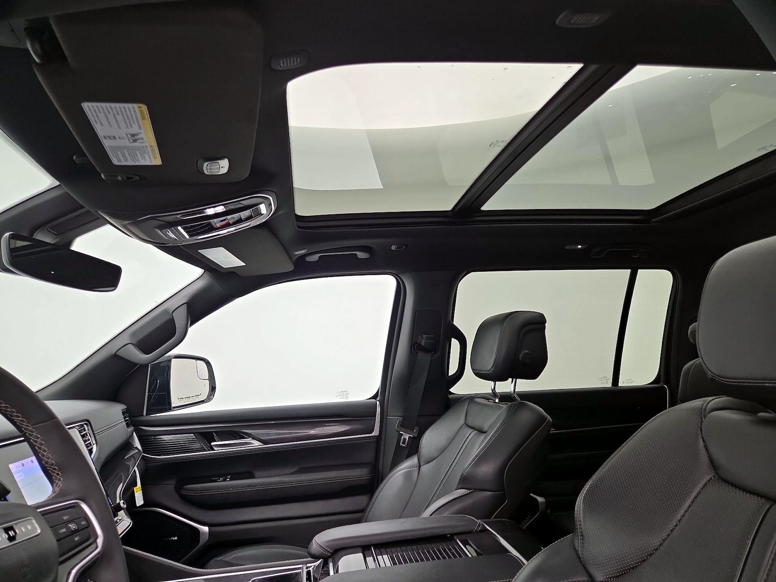 Panoramic Sunroof & Skylight(s)