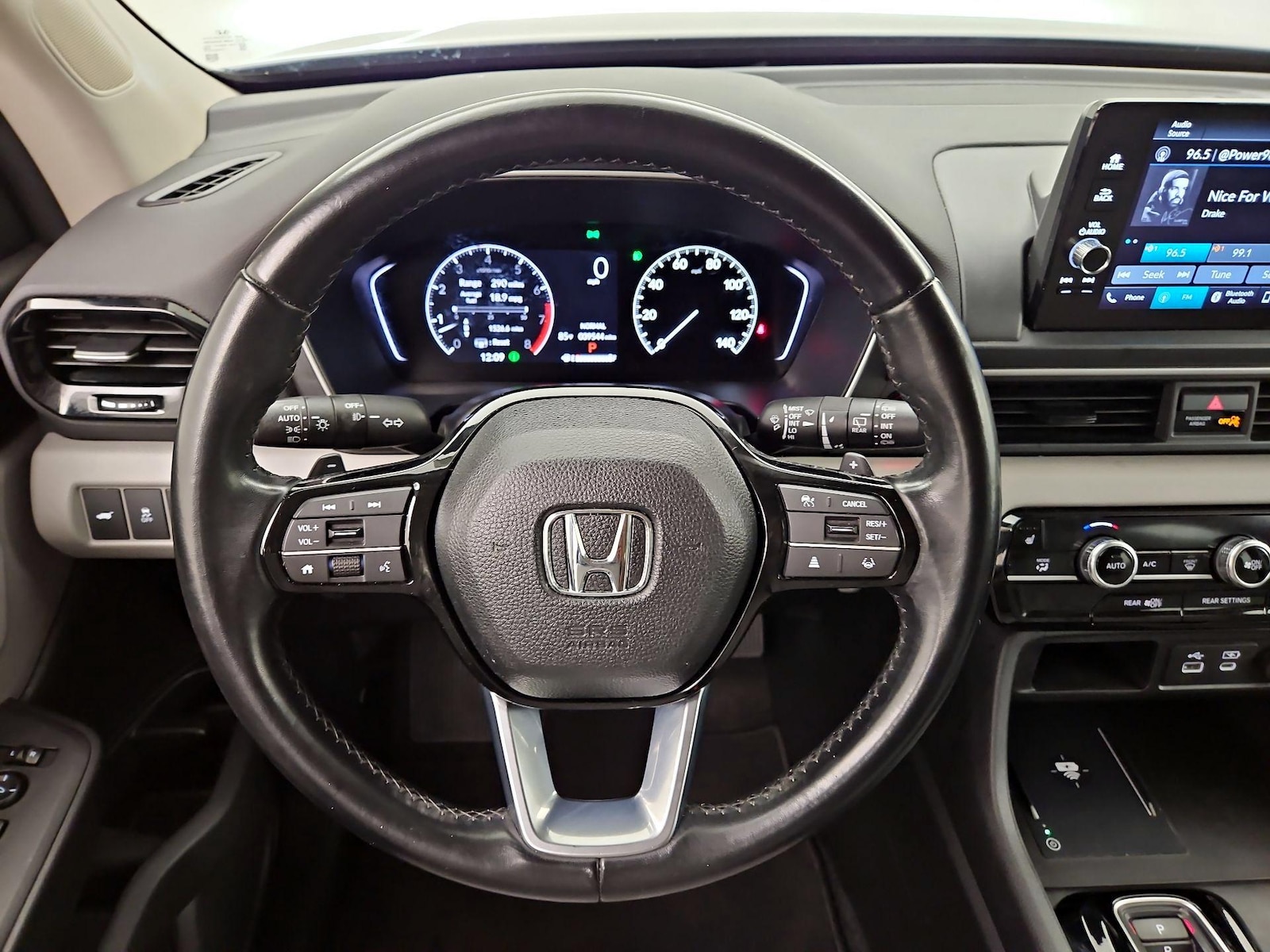 2024 Honda Pilot EX-L - Photo 11