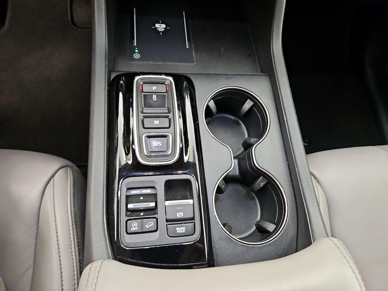 2024 Honda Pilot EX-L - Photo 19