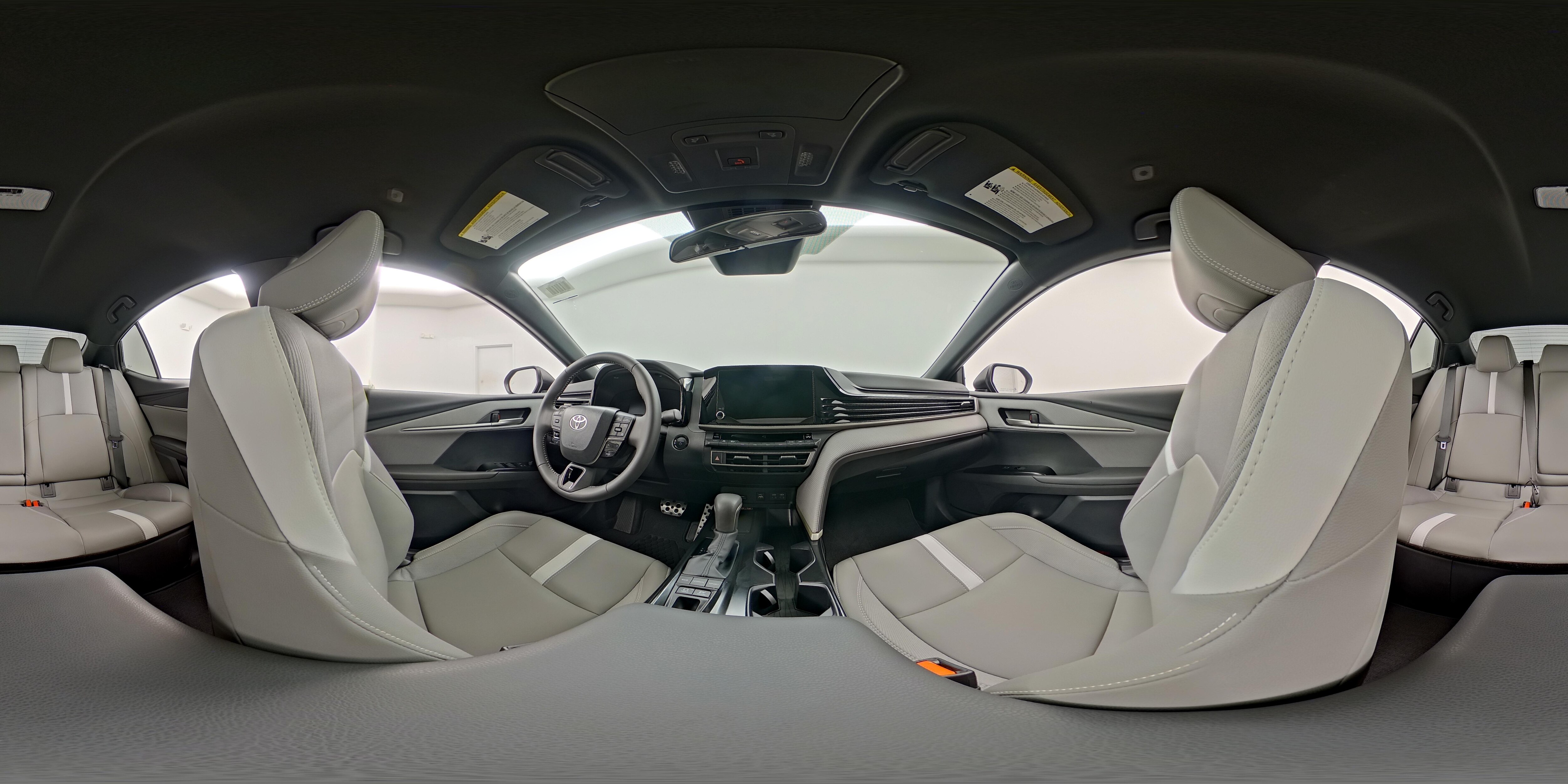 2026 Toyota Camry SE - Photo 25