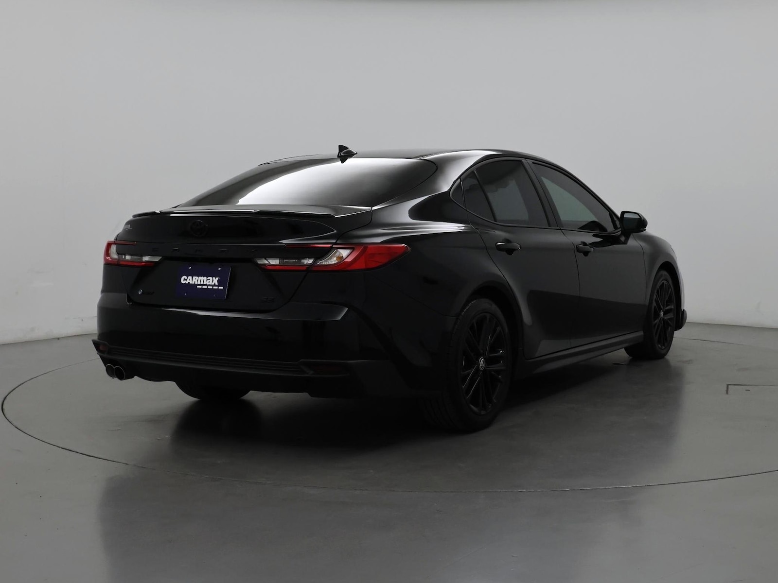 2026 Toyota Camry SE - Photo 9