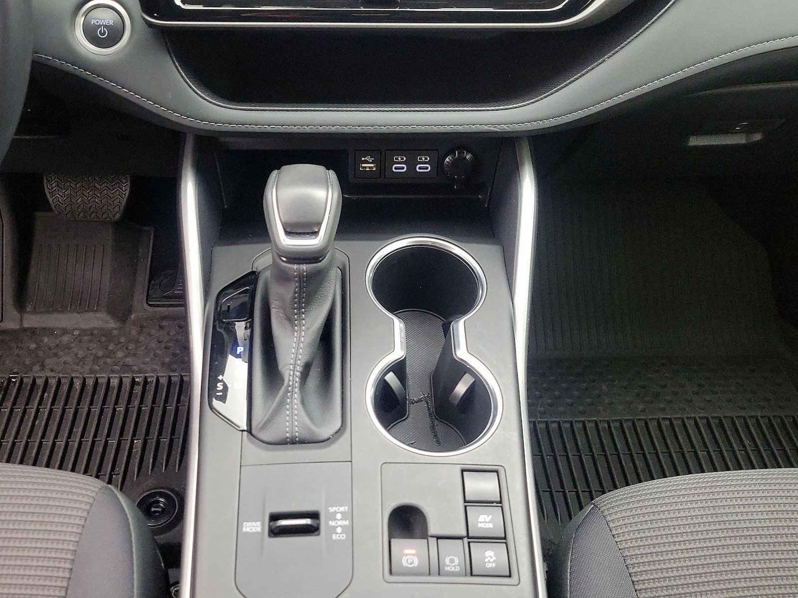 2024 Toyota Highlander Hybrid LE Nightshade, photo 18