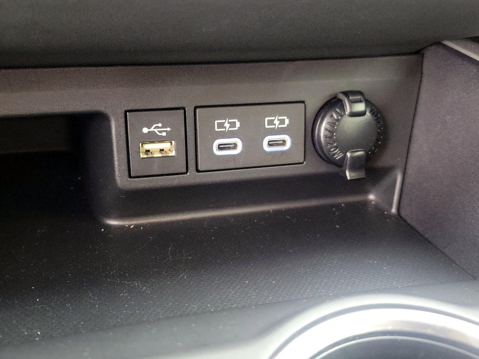 2024 Toyota Highlander Hybrid LE Nightshade, photo 19