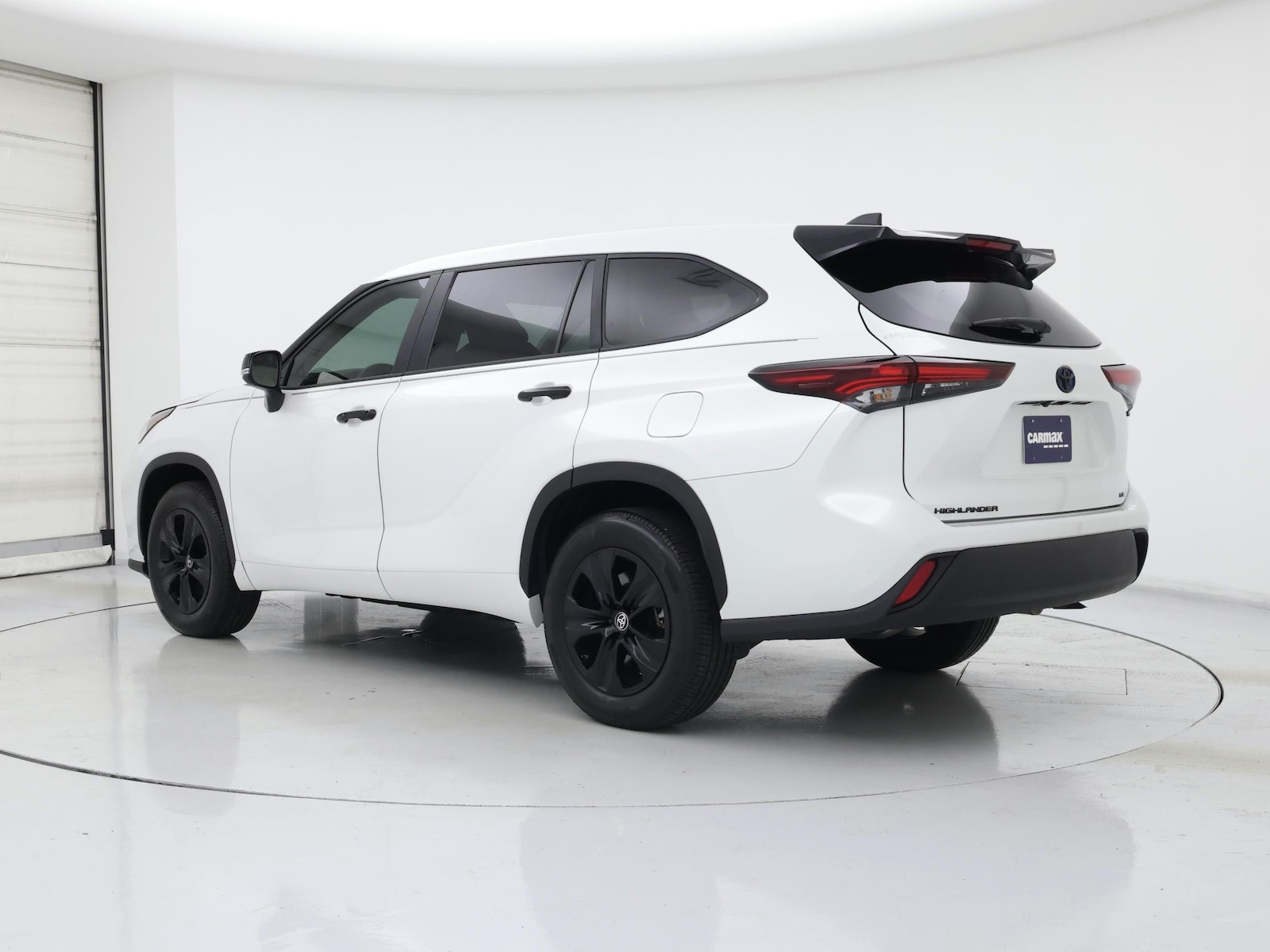 2024 Toyota Highlander Hybrid LE Nightshade, photo 3