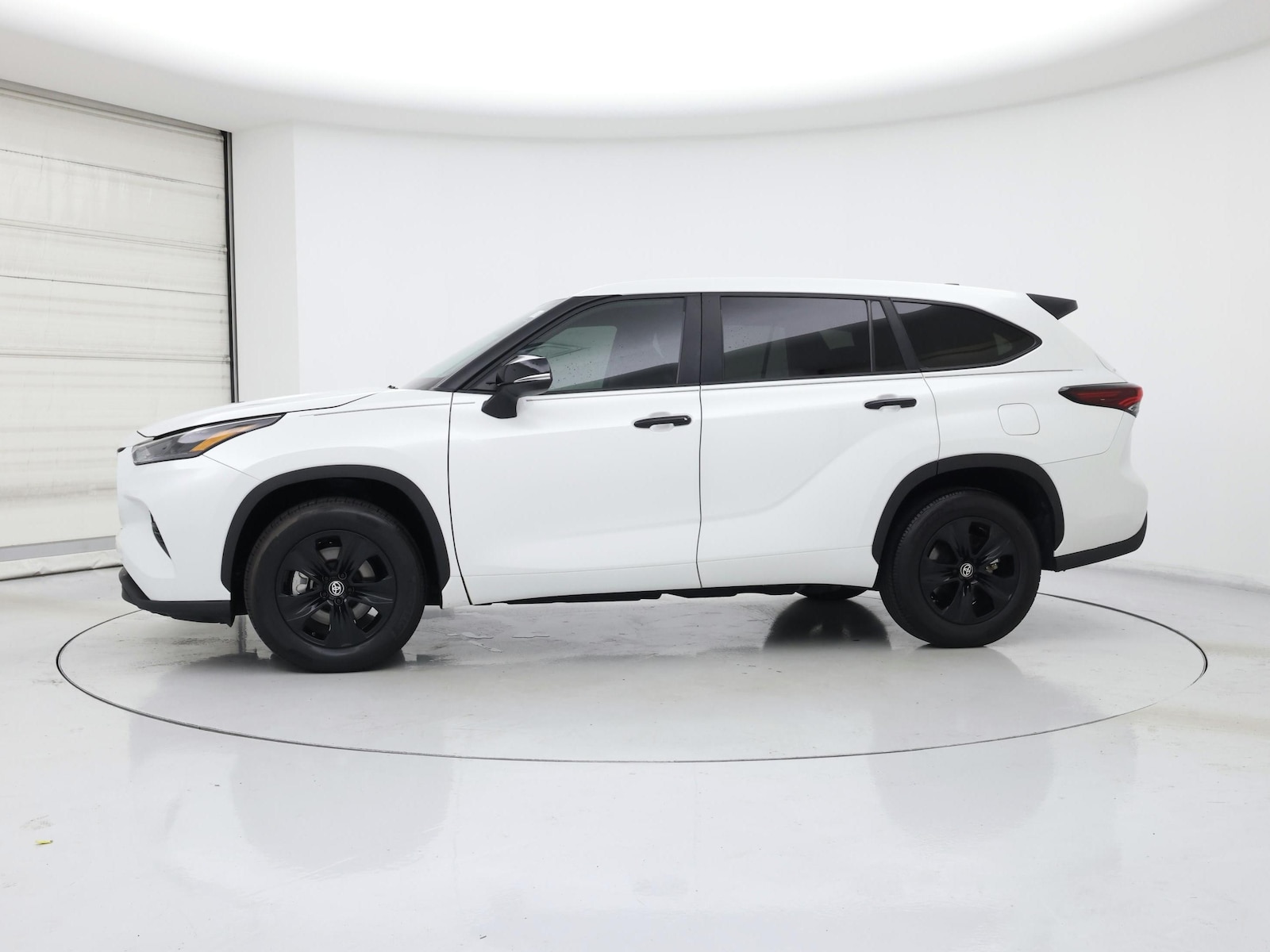 2024 Toyota Highlander Hybrid LE Nightshade, photo 4