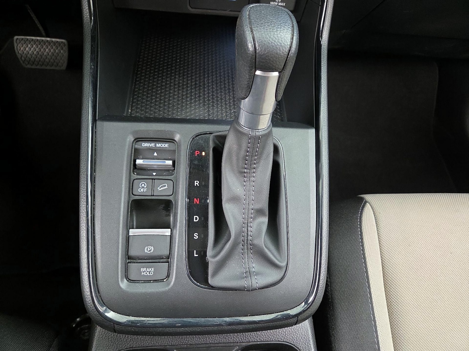 2024 Honda CR-V EX - Photo 17