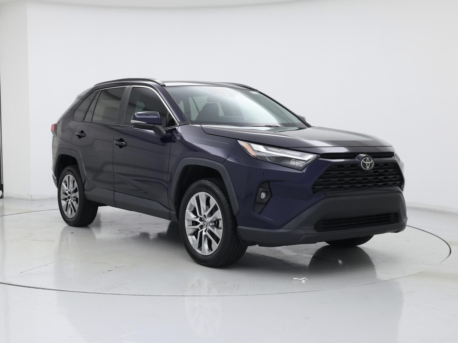 2023 Toyota RAV4 XLE Premium - Photo 2