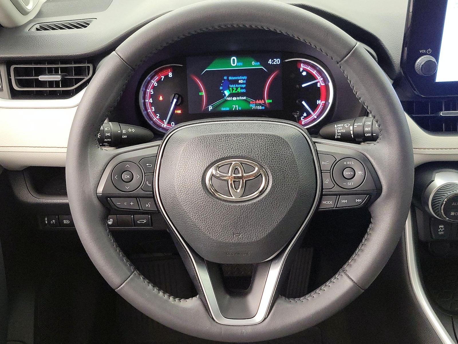 2023 Toyota RAV4 XLE Premium - Photo 11