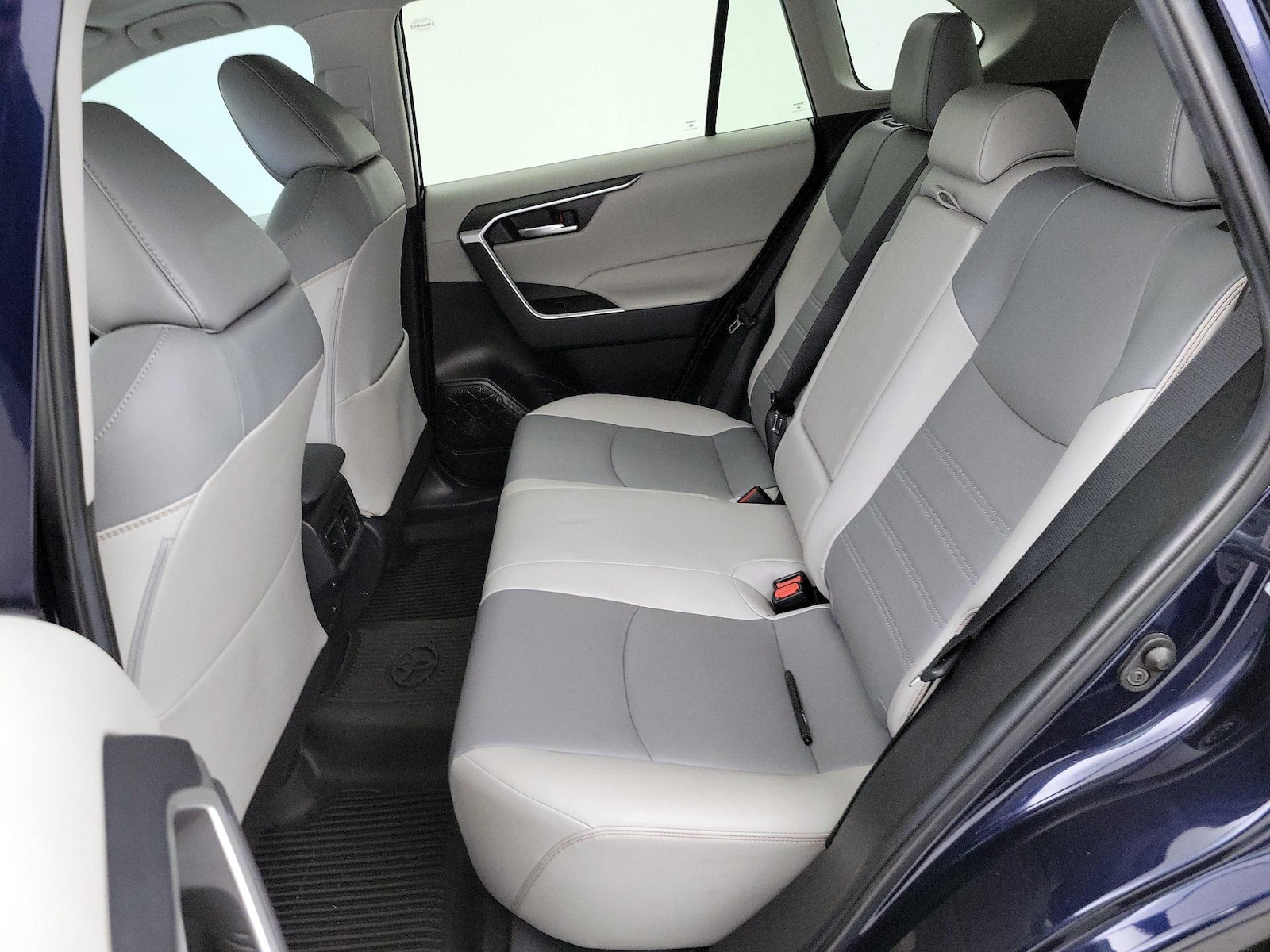 2023 Toyota RAV4 XLE Premium - Photo 21