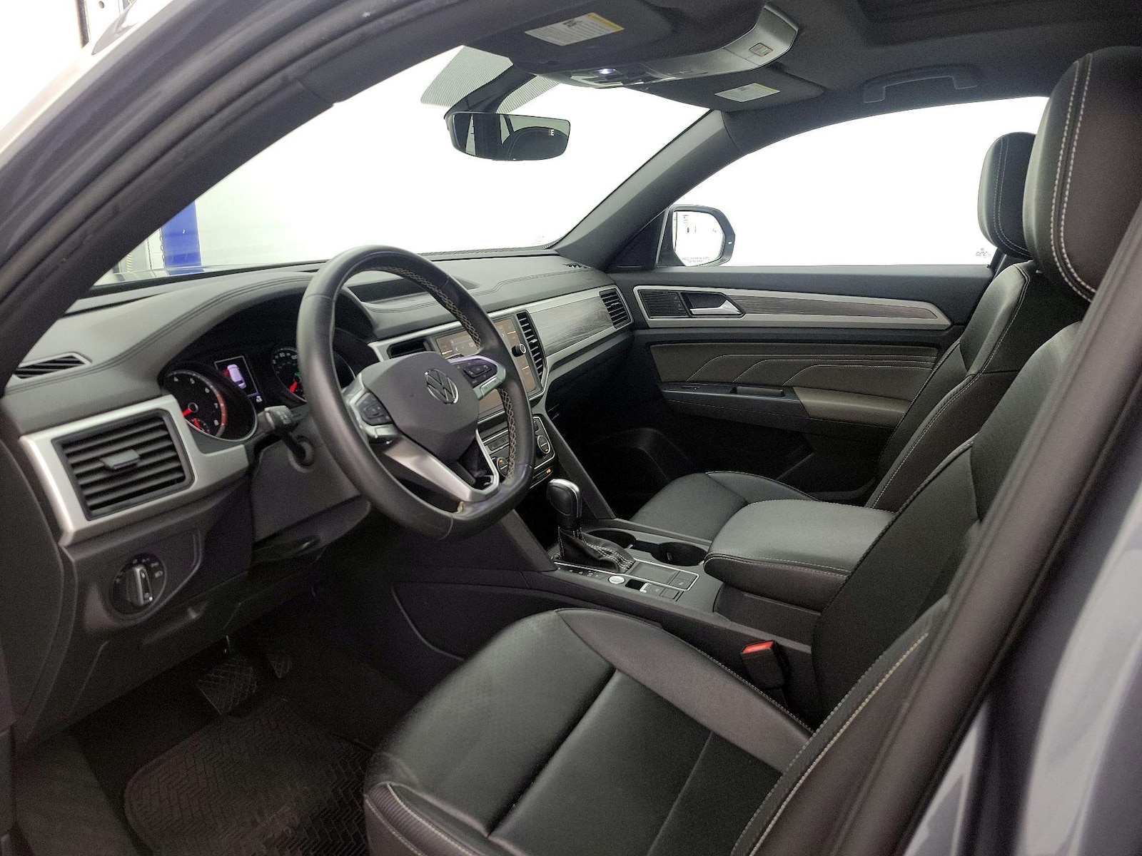 2021 Volkswagen Atlas Cross Sport SE w/Tech - Photo 12