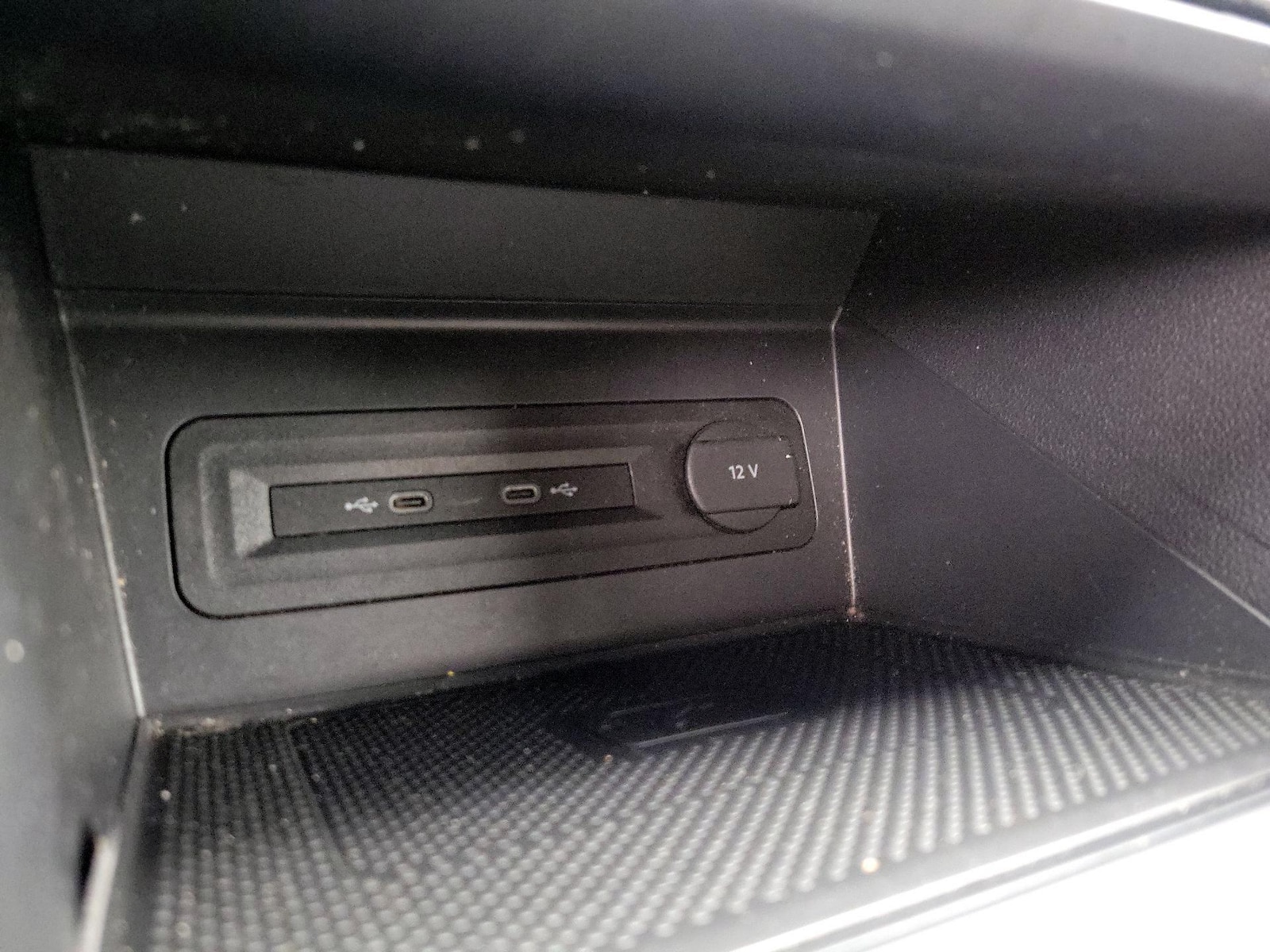 2021 Volkswagen Atlas Cross Sport SE w/Tech - Photo 19