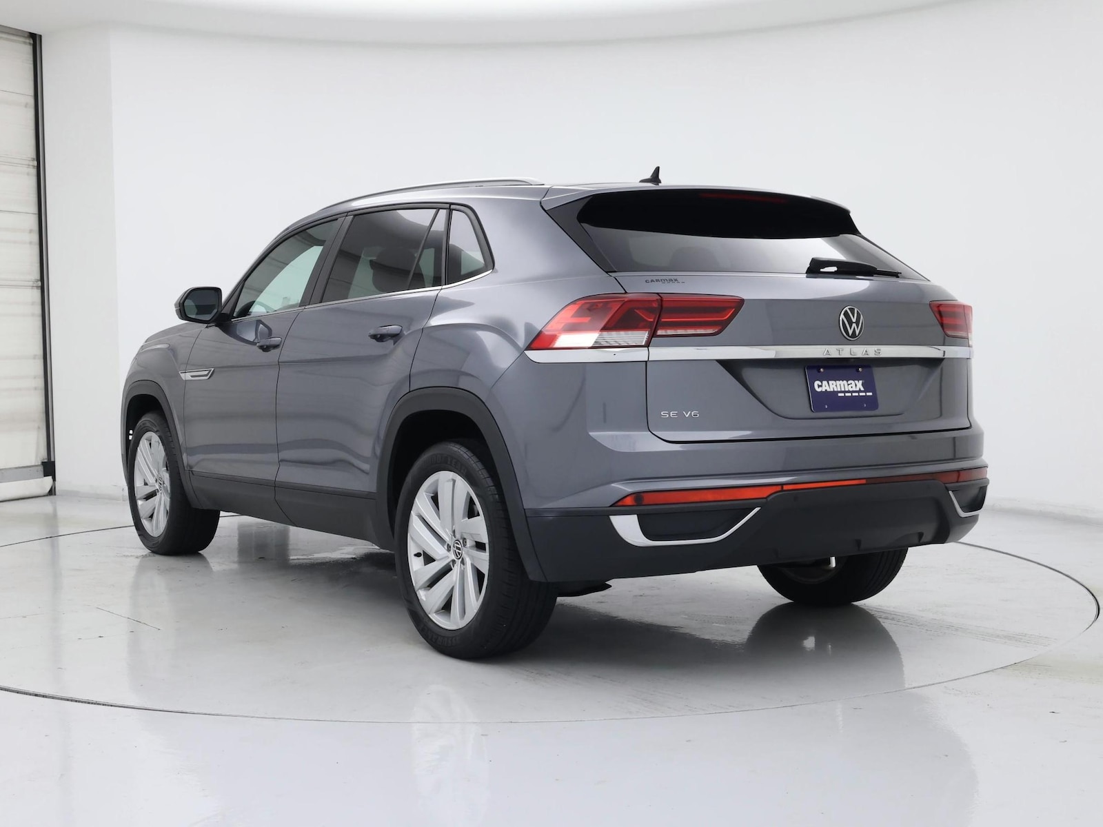 2021 Volkswagen Atlas Cross Sport SE w/Tech - Photo 3