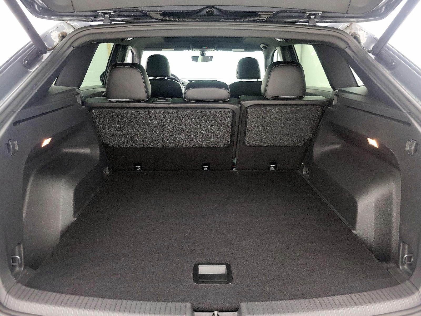 2021 Volkswagen Atlas Cross Sport SE w/Tech - Photo 22