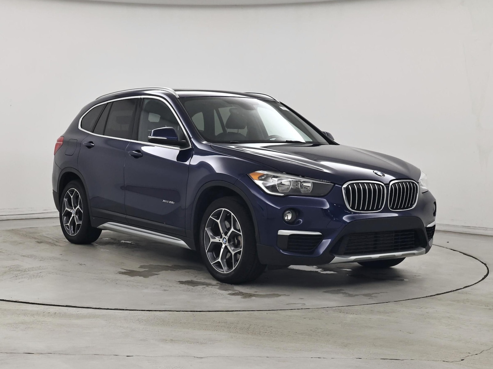 2018 BMW X1 28i - Photo 2