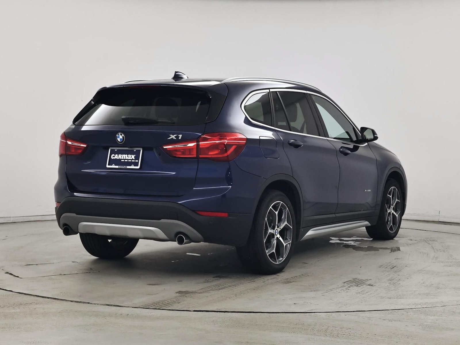 2018 BMW X1 28i - Photo 9