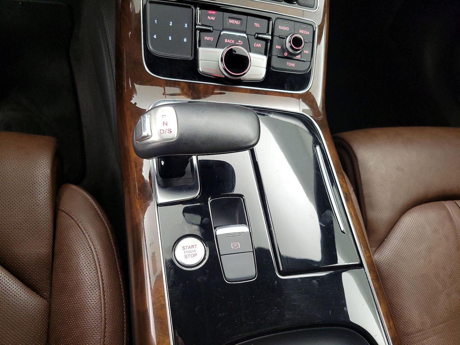 2016 Audi A8 Base - Photo 19