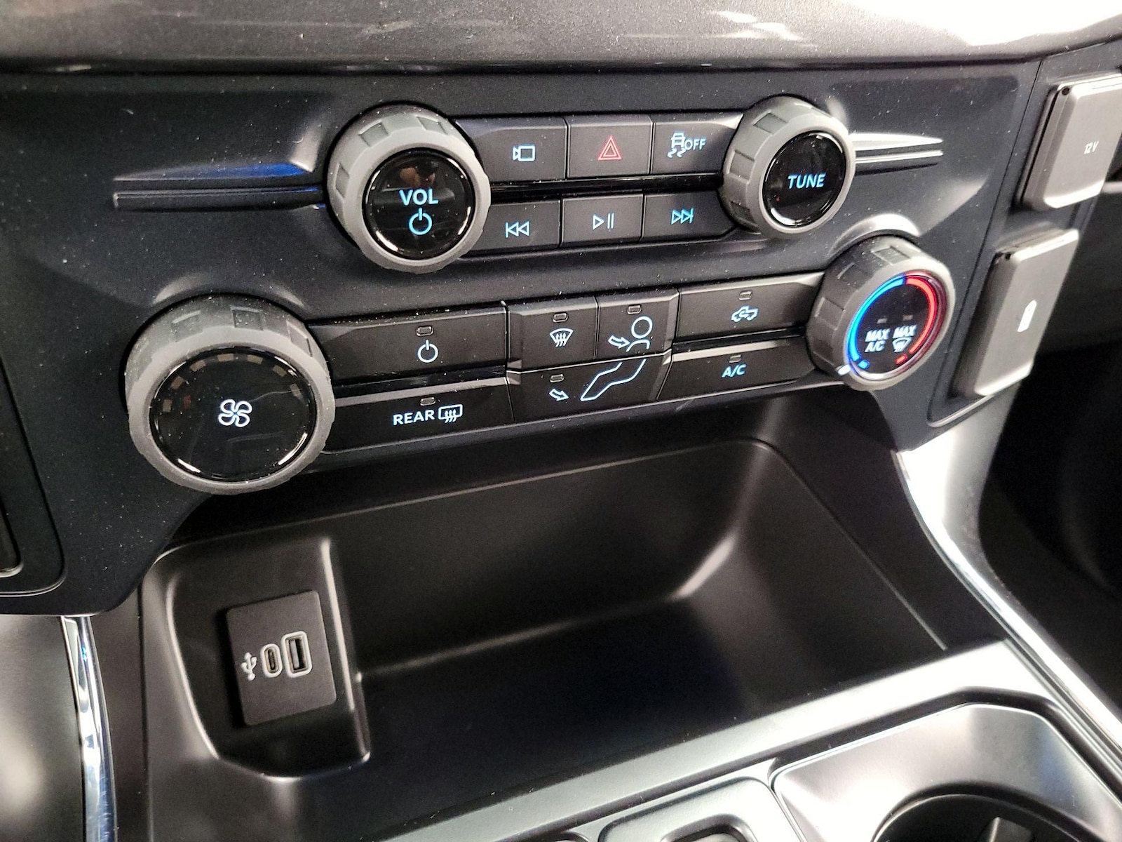 2026 Ford F-150 STX - Photo 17