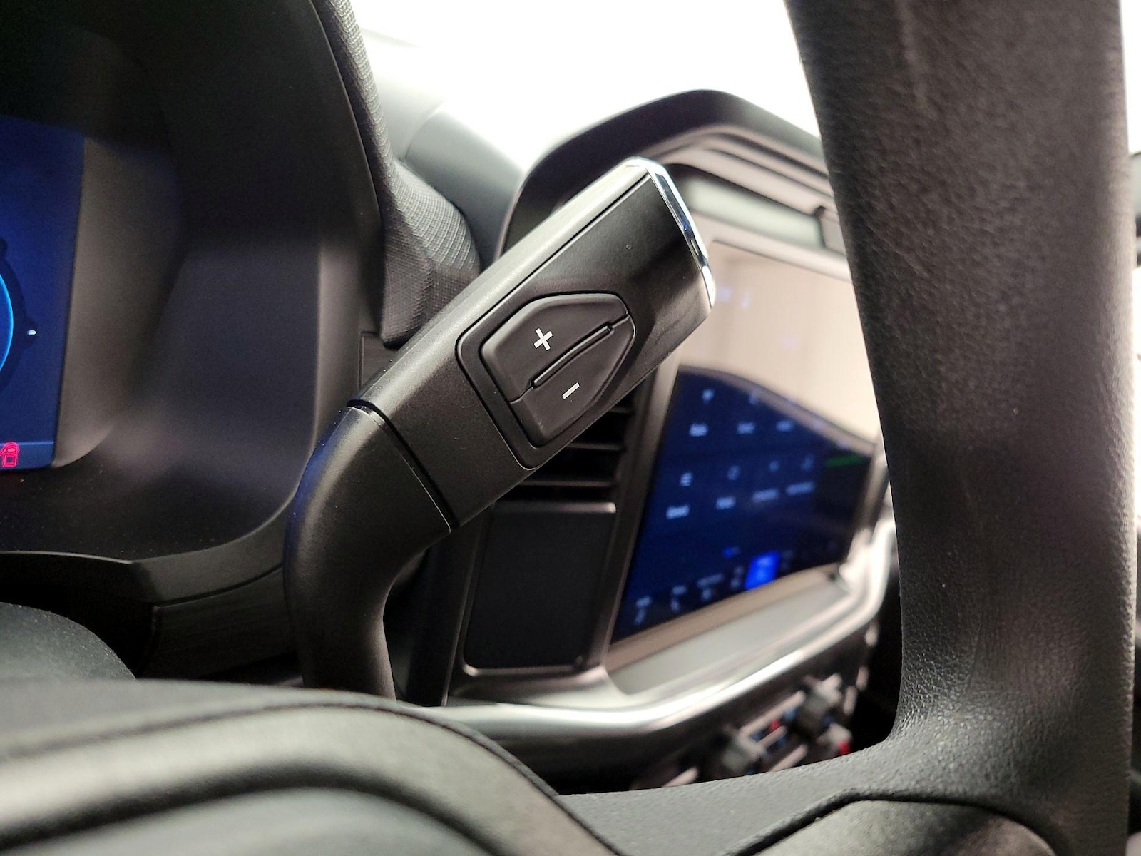 2026 Ford F-150 STX - Photo 18