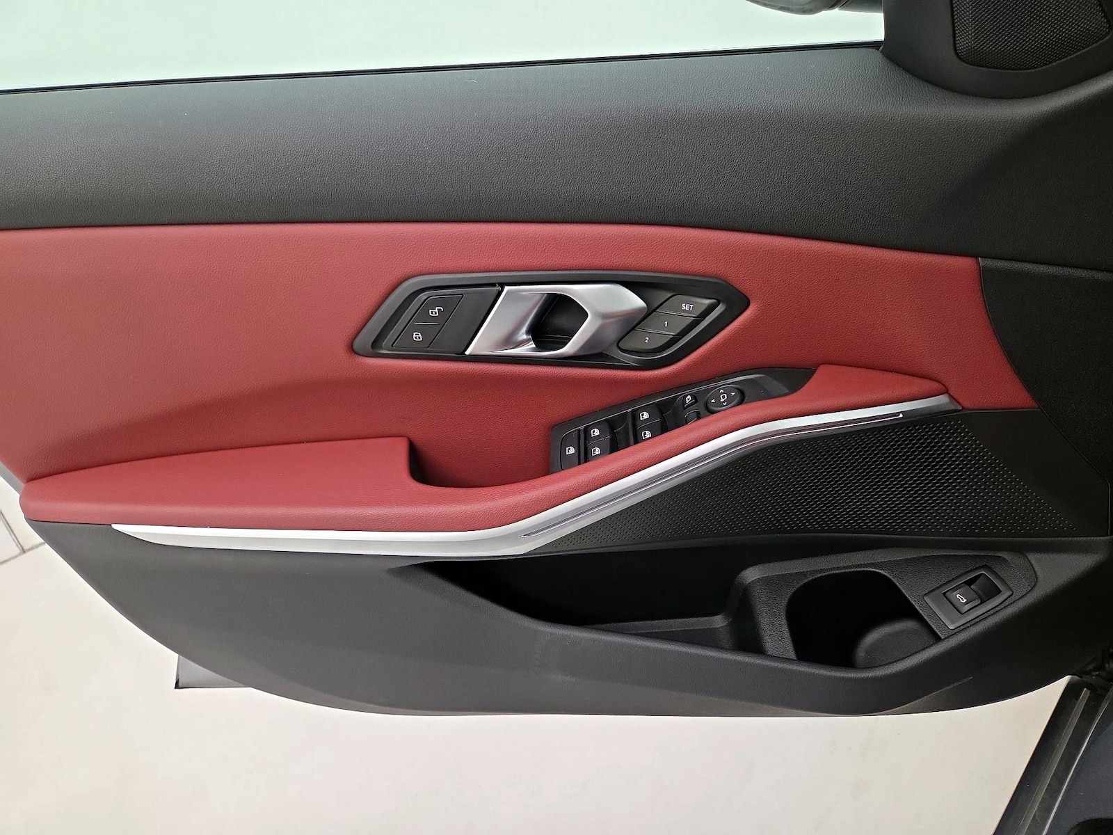 2025 BMW 3 Series 330i - Photo 13