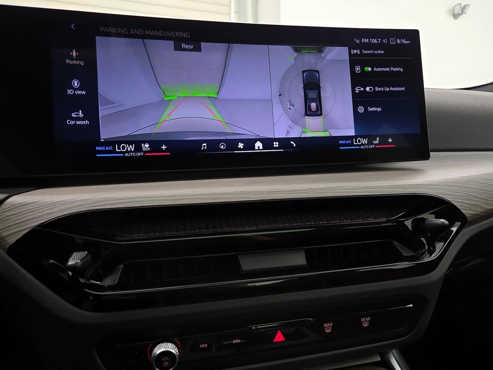 2025 BMW 3 Series 330i - Photo 16
