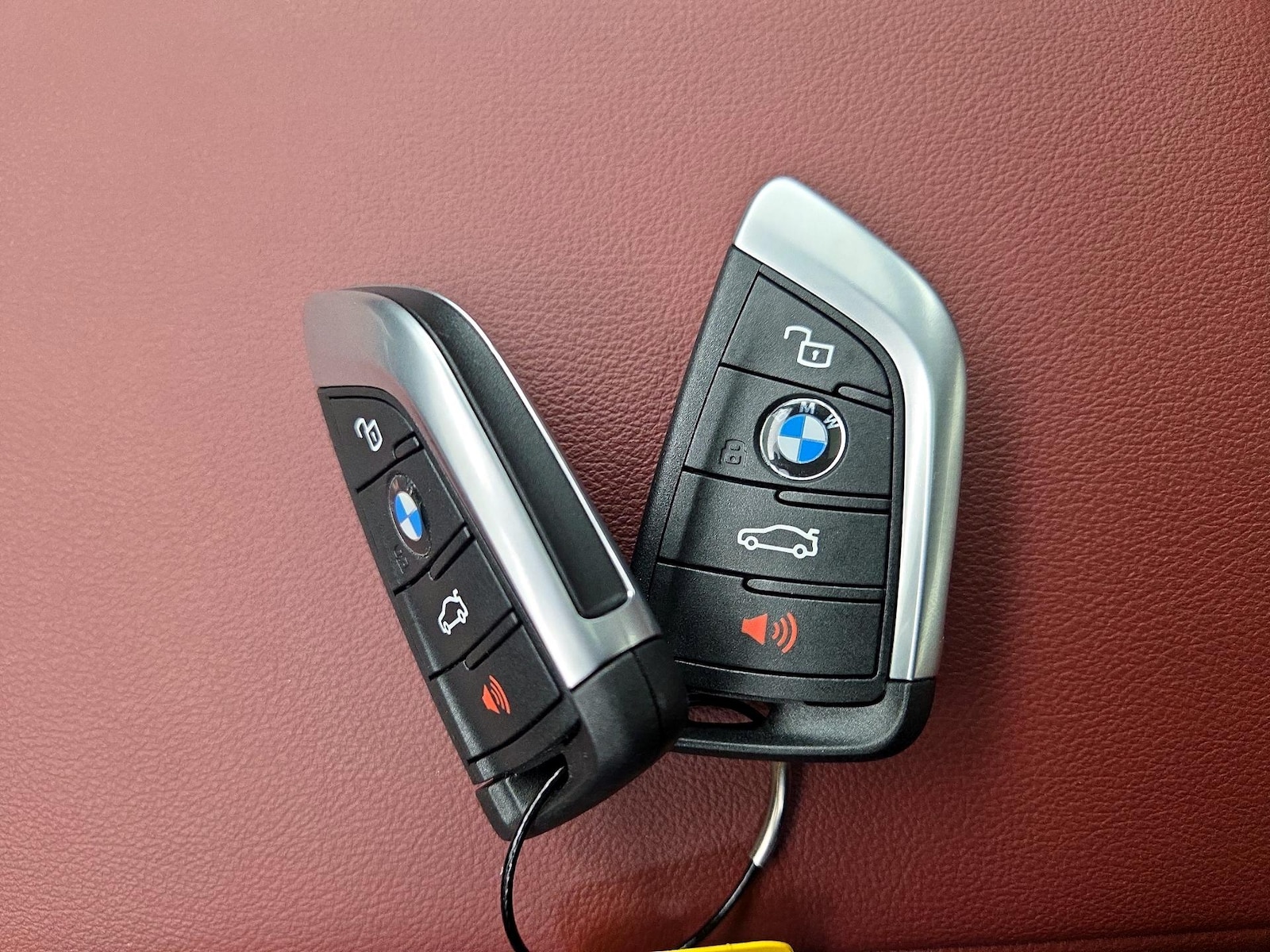 2025 BMW 3 Series 330i - Photo 25