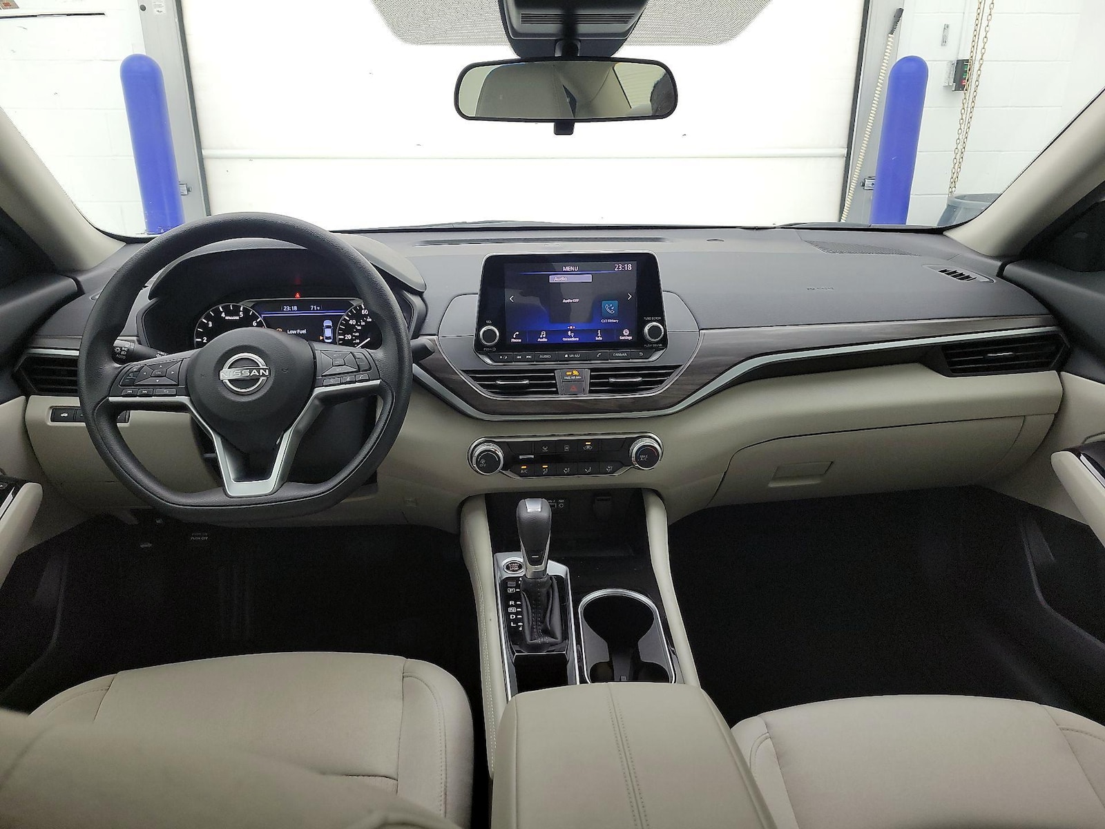 2023 Nissan Altima SV - Photo 10