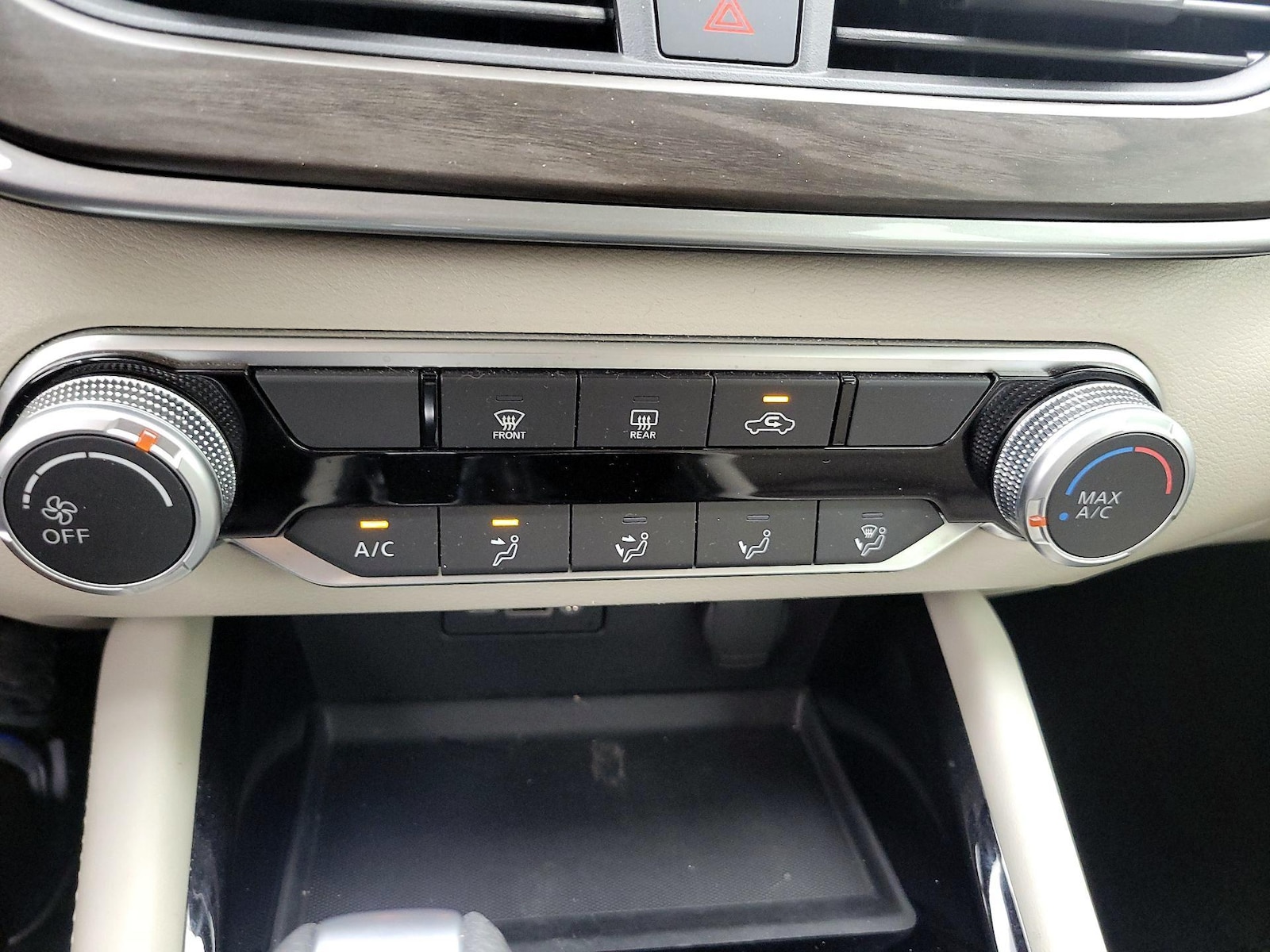 2023 Nissan Altima SV - Photo 17