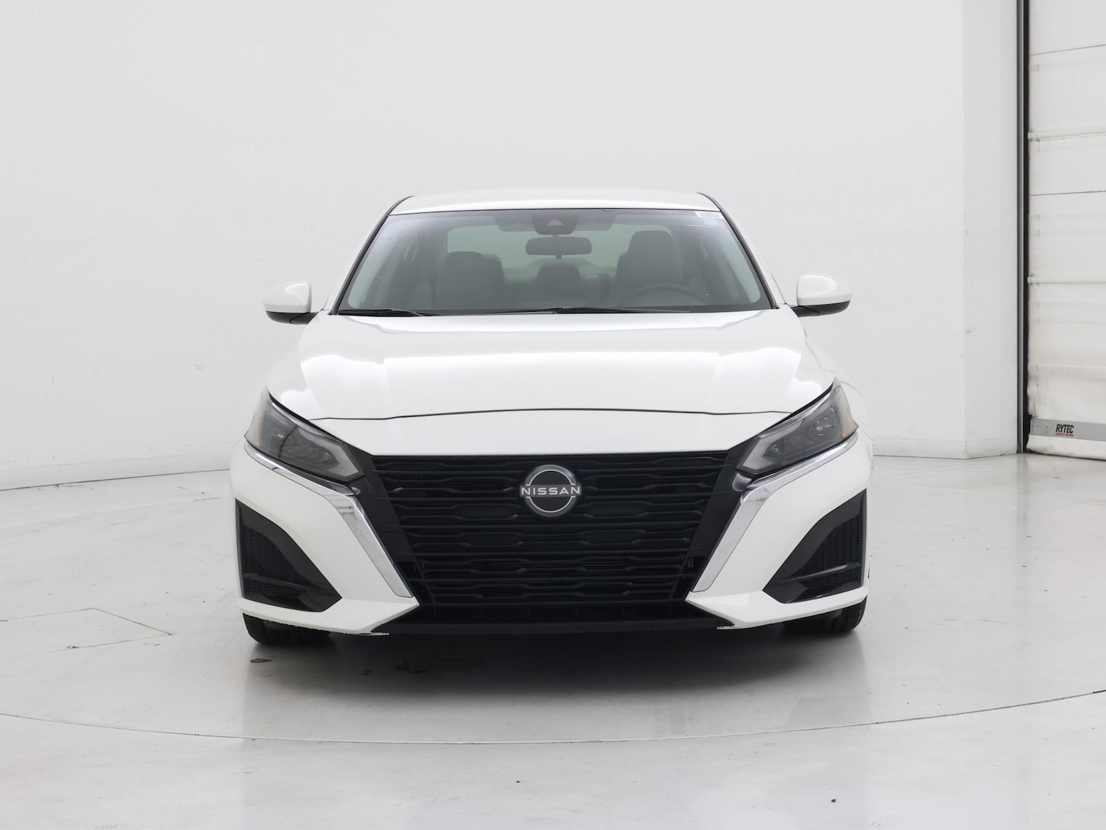 2023 Nissan Altima SV - Photo 6
