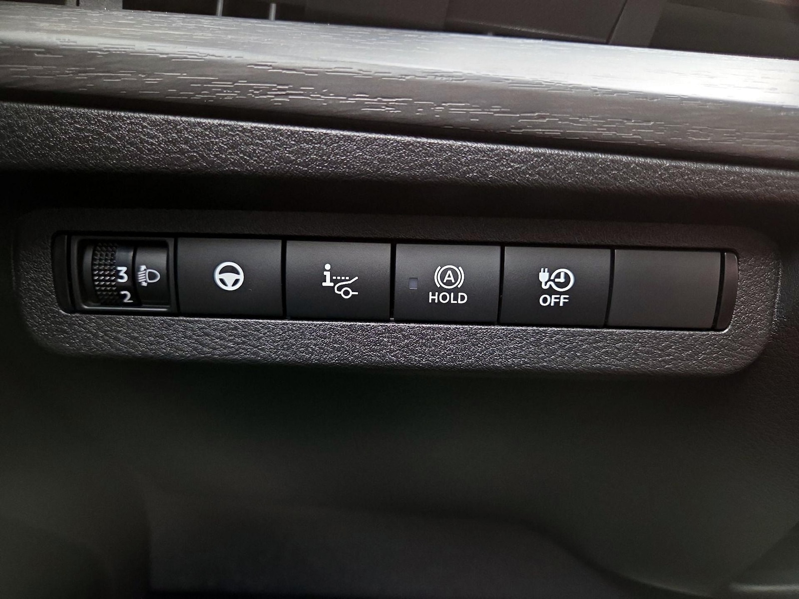 2024 Nissan ARIYA Engage+ - Photo 14
