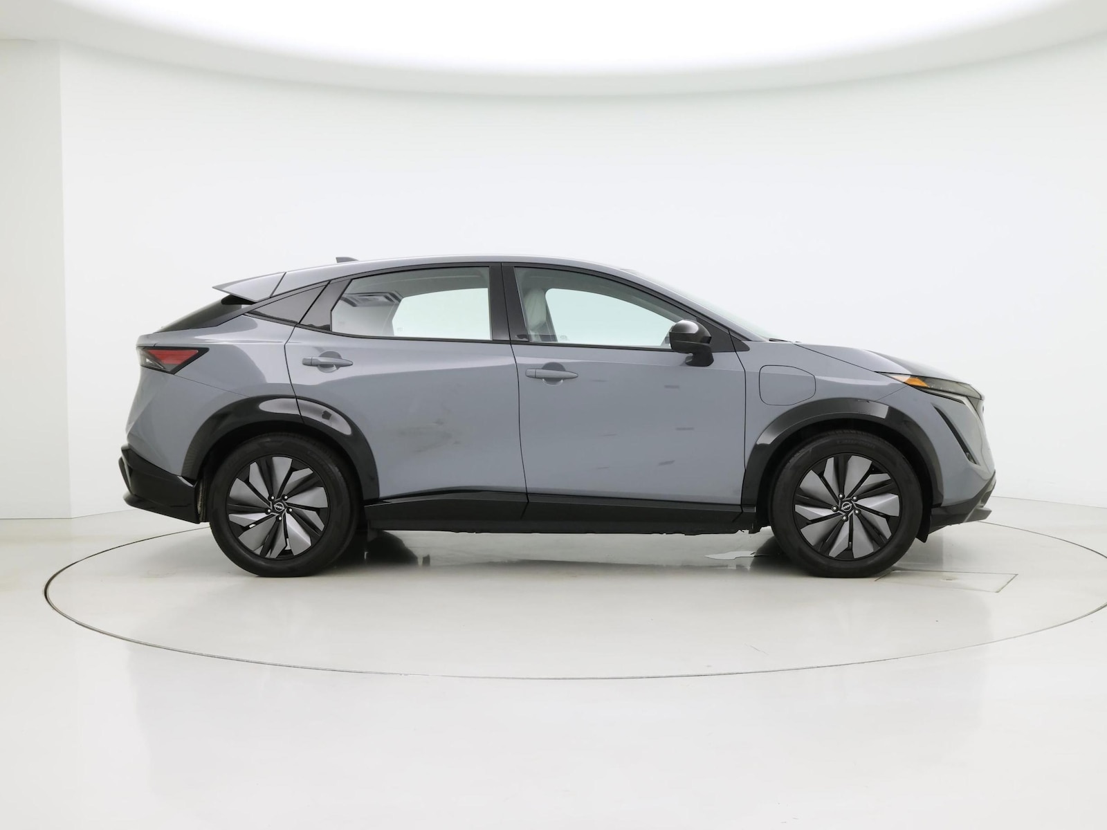 2024 Nissan ARIYA Engage+ - Photo 8