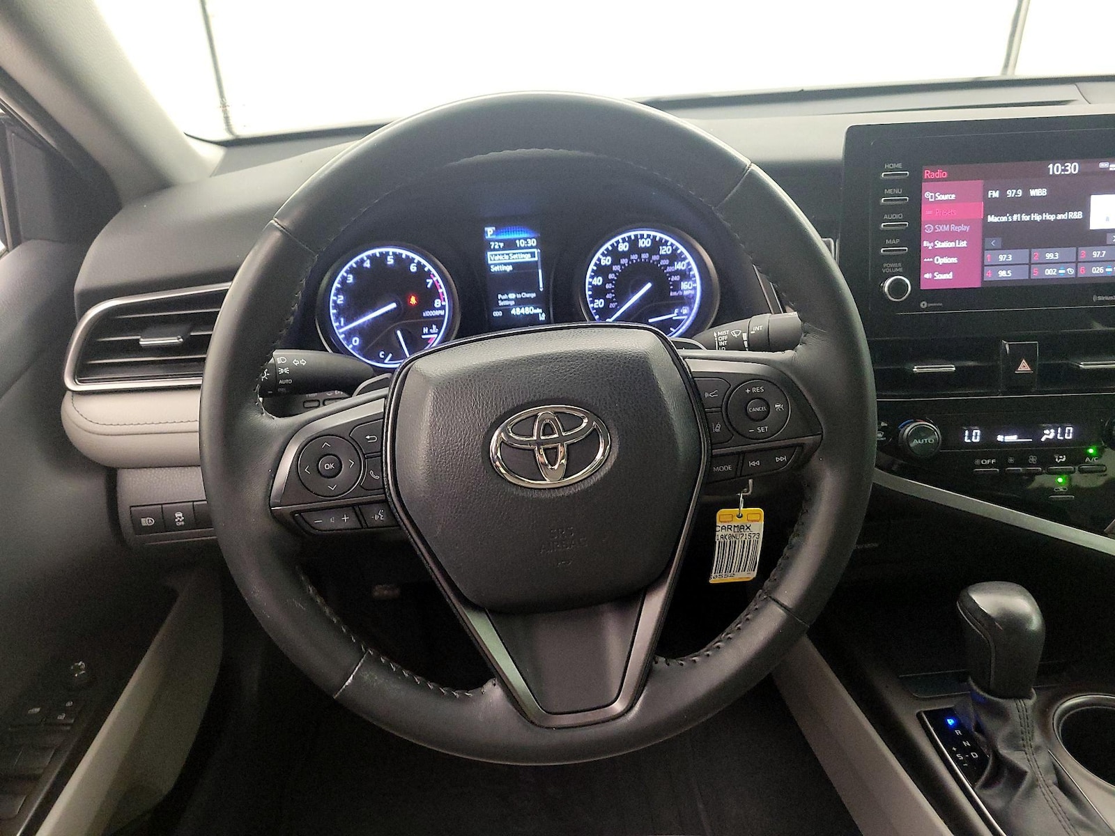 2022 Toyota Camry SE - Photo 11