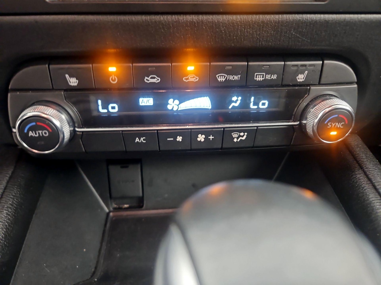 2025 Mazda CX-5 S Preferred package - Photo 16
