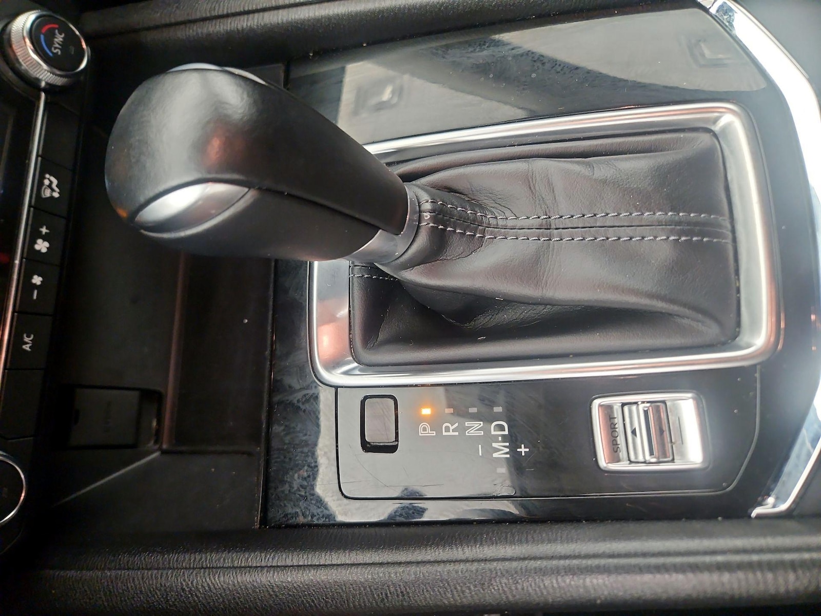 2025 Mazda CX-5 S Preferred package - Photo 17