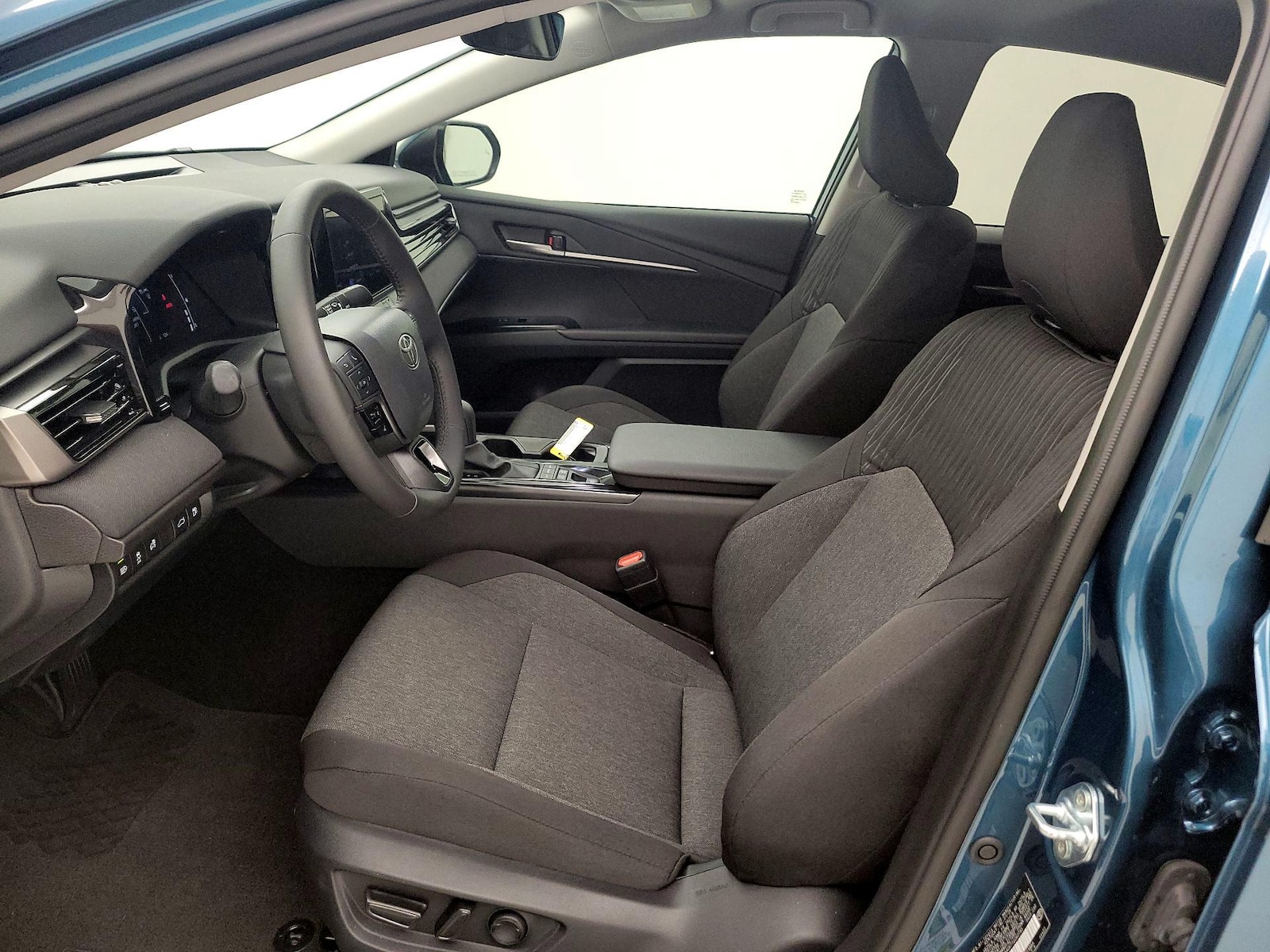 2026 Toyota Camry LE - Photo 12
