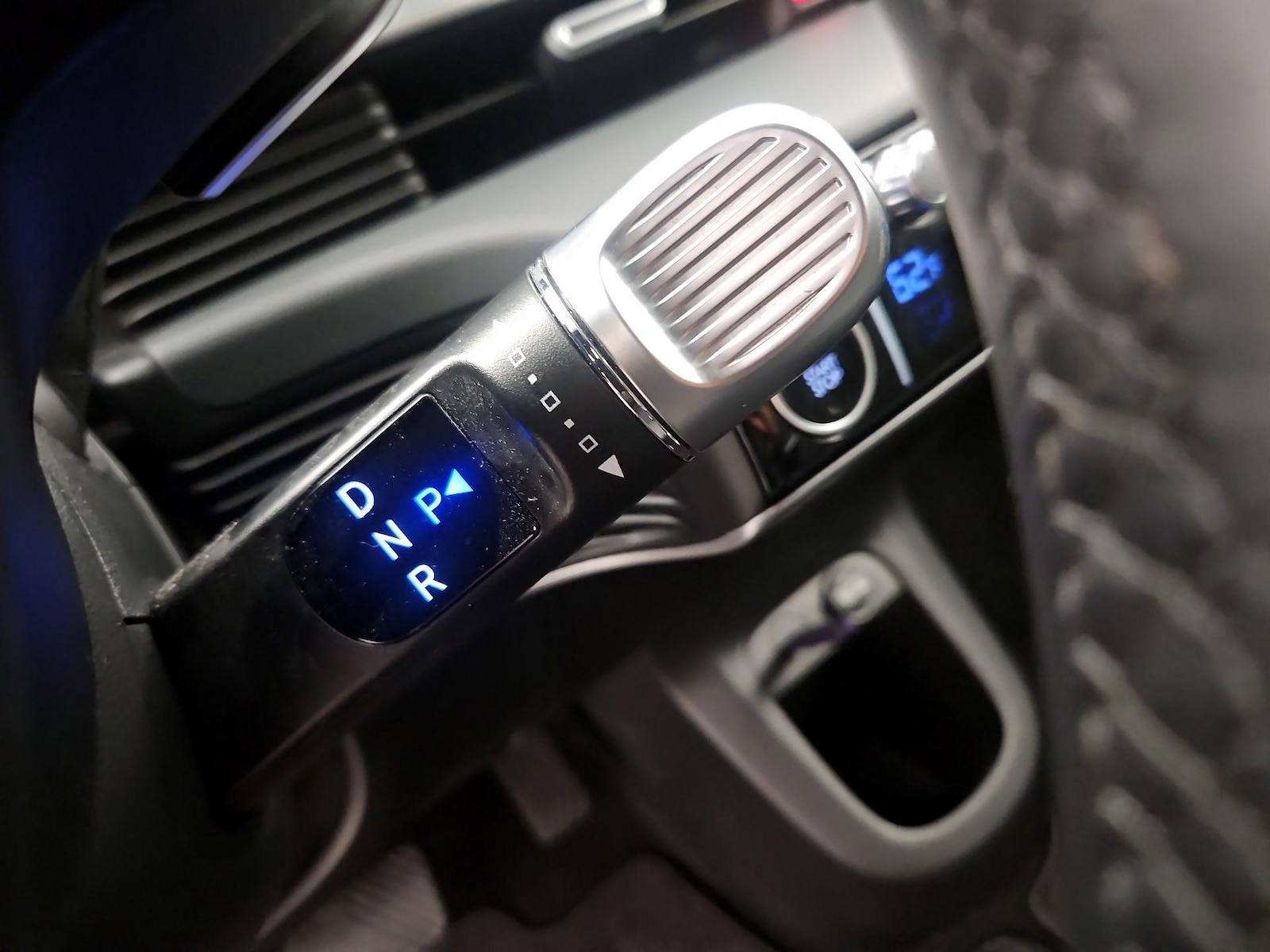 2024 Hyundai IONIQ 5 SEL - Photo 18