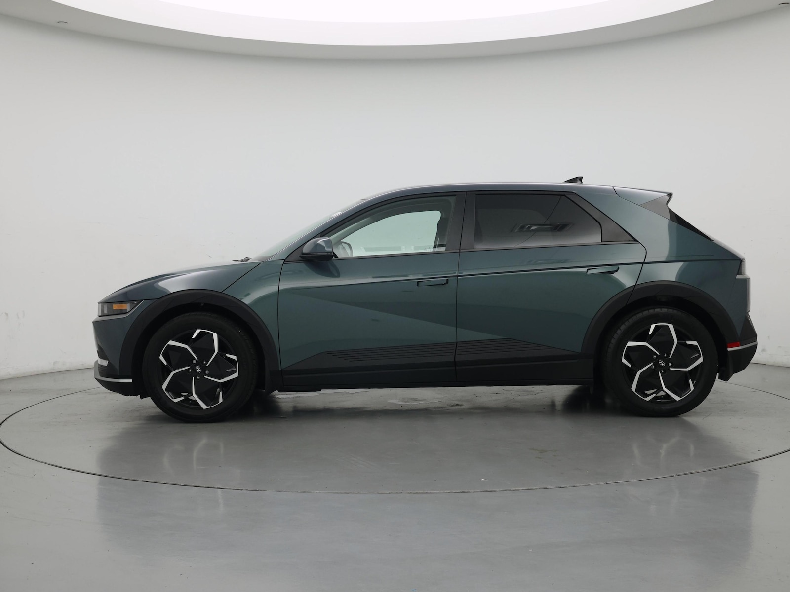 2024 Hyundai IONIQ 5 SEL - Photo 4