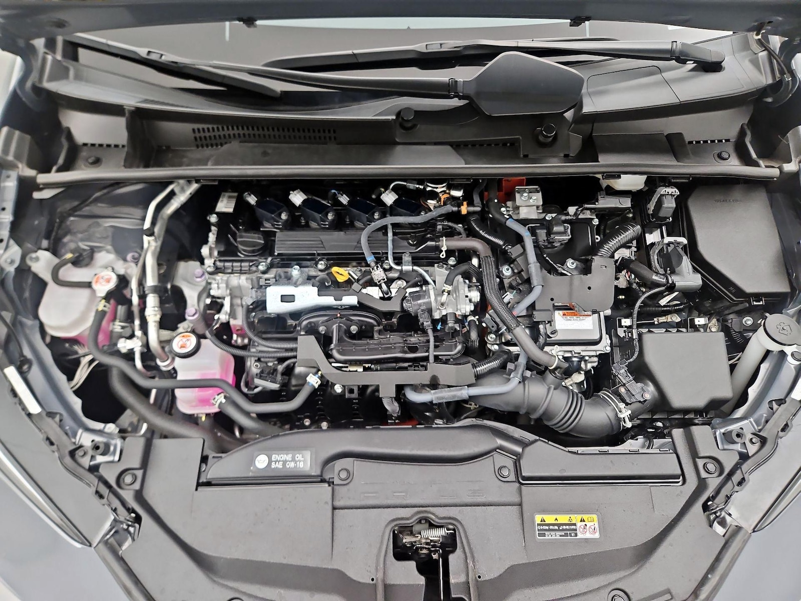 2025 Toyota Prius LE - Photo 21