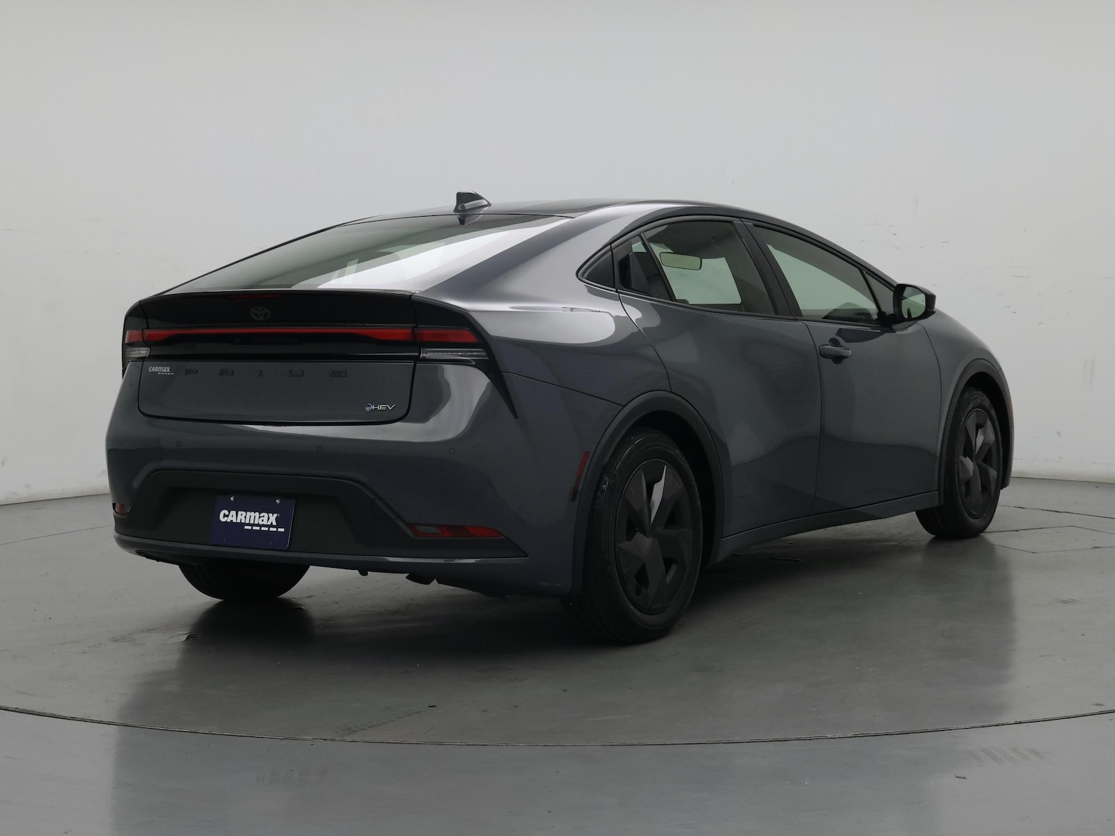 2025 Toyota Prius LE - Photo 9