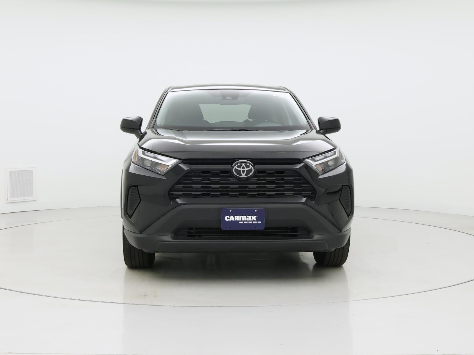 2025 Toyota RAV4 LE - Photo 6